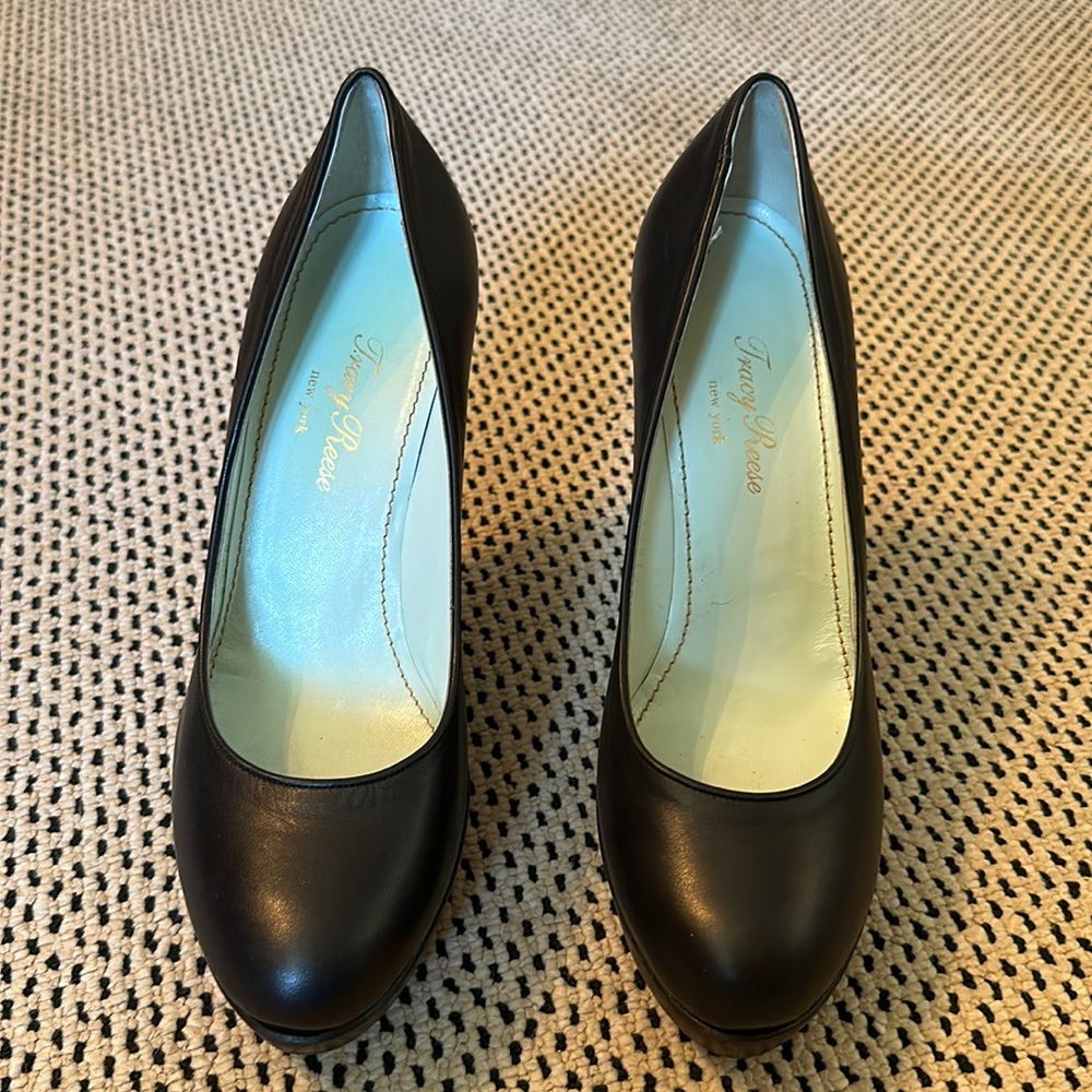 Tracy Reese New York Size 39 (US 8) black platform shoes excellent condition.